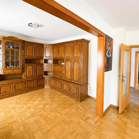 Skr Monteurhaus *